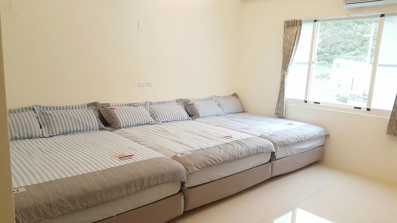 Green Island Dolphin House Bed & Breakfast Room photo